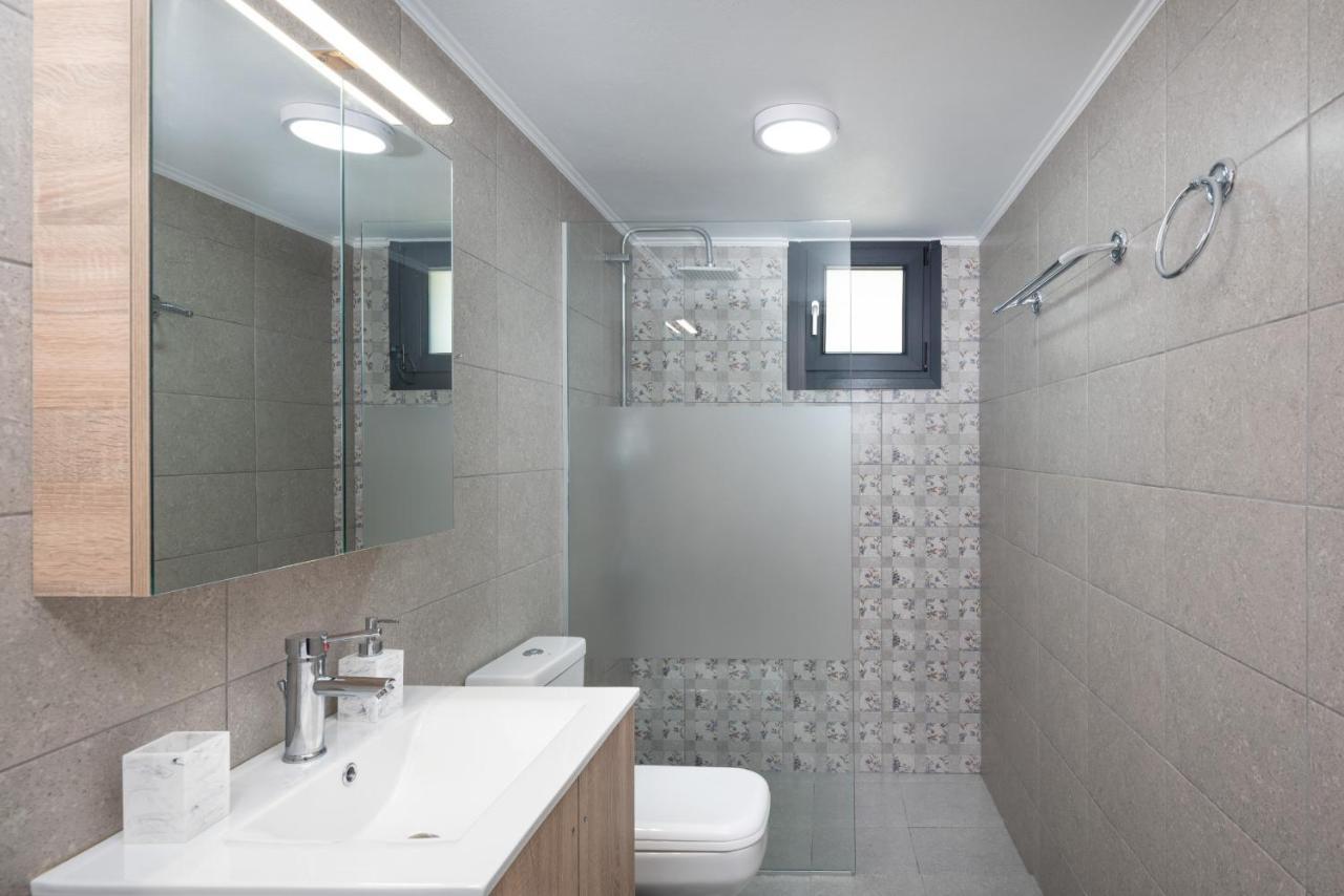 Capostango Apartments - Stunning Views Of Libyan Sea Ano Rodhakinon エクステリア 写真
